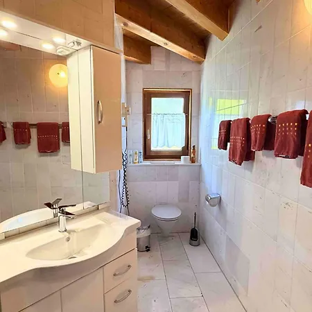 Schroeder | | Hunde Willkommen | 9 Personen *